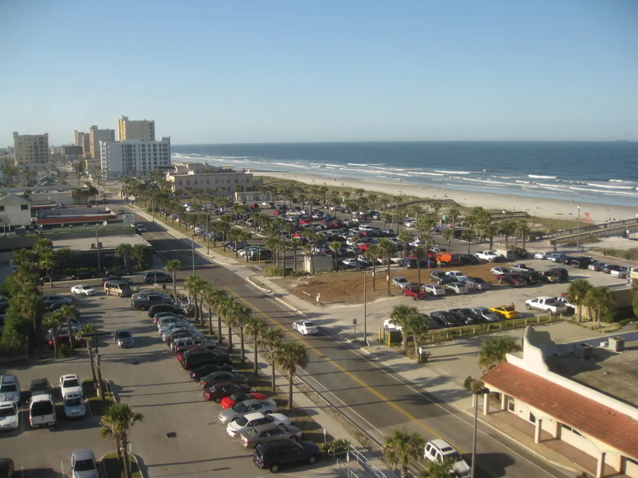 Carbon core catamarans, powered by hybrid propulsion: A first glance at the Balance VersaDrive...