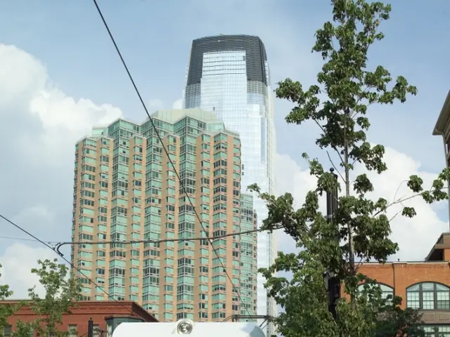 August Updates: Trains, Solar Energy, Artificial Intelligence - Key Developments