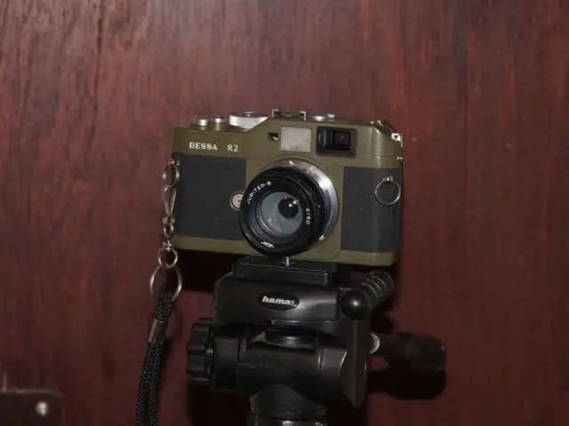 Tested a variety of Galaxy Z Fold 7 protective covers; enumerating the features they lack