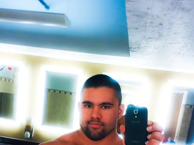 Apple has asserted dominance over mirrorless camera market by adopting a key feature, opening gate...